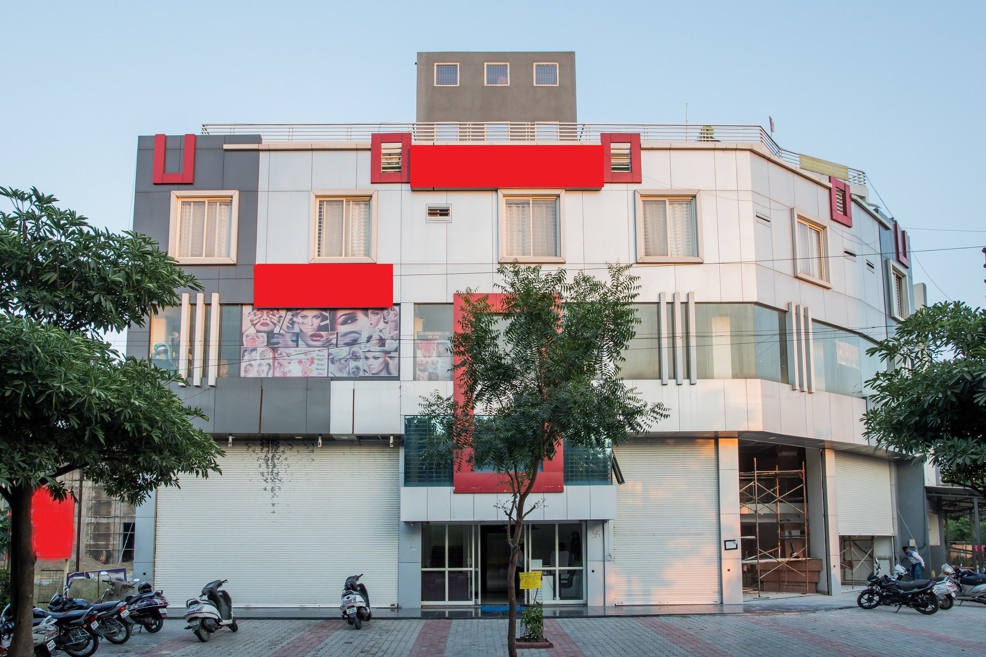 Fabhotel Prime Om Epic Vijay Nagar Indore Exterior foto
